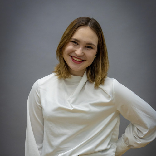 christina-zehetner-500x500-crop-43-43.jpg